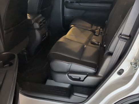 Used 2025 Honda Passport EX-L image 9