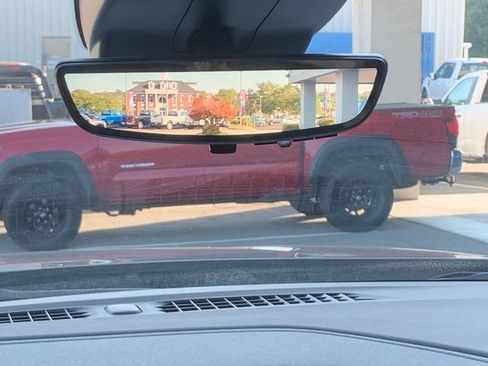 Used 2026 Chevrolet Silverado 1500 High Country AWD/4WD image 21