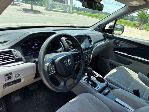 Used 2020 Honda Pilot EX image 5