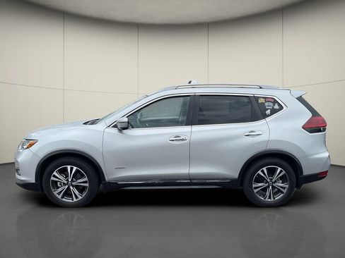 Used 2018 Nissan Rogue SL FWD image 4