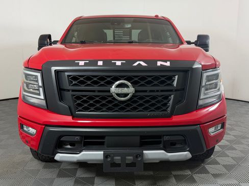 Used 2021 Nissan Titan PRO-4X w/ Pro-4x Convenience Package AWD/4WD image 6