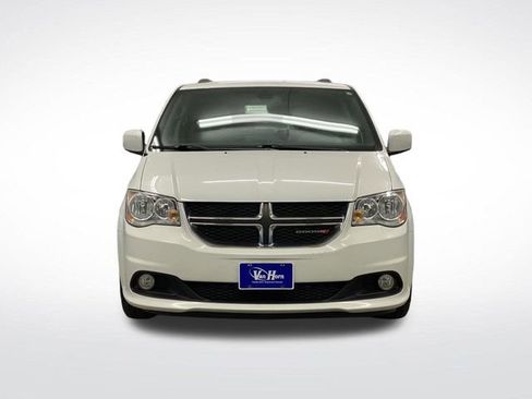 Used 2019 Dodge Grand Caravan SXT image 9