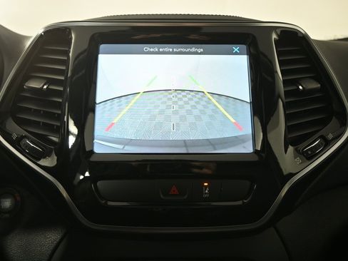 Used 2022 Jeep Cherokee Limited image 29