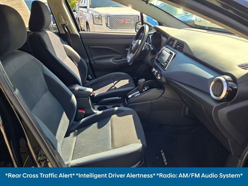 Used 2023 Nissan Versa SV image 8