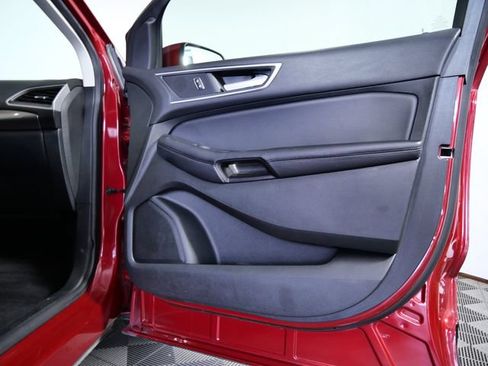 Certified 2023 Ford Edge SEL w/ Convenience Package AWD/4WD image 9
