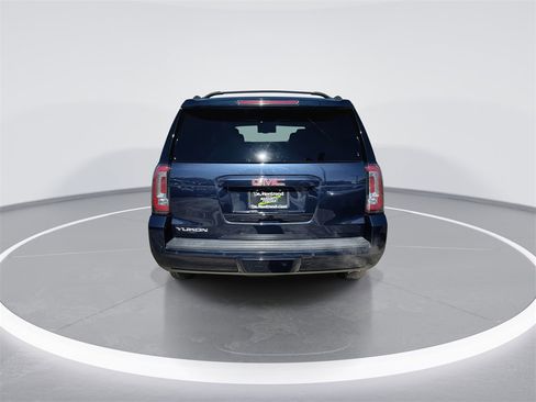 Used 2018 GMC Yukon SLT w/ Premium Edition image 7