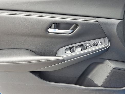 Used 2022 Nissan Sentra SV image 13