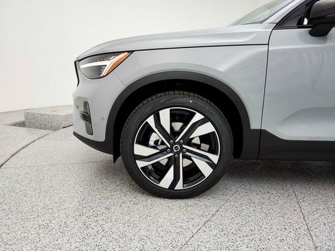 New 2026 Volvo XC40 B5 Plus w/ Climate Package AWD/4WD image 29