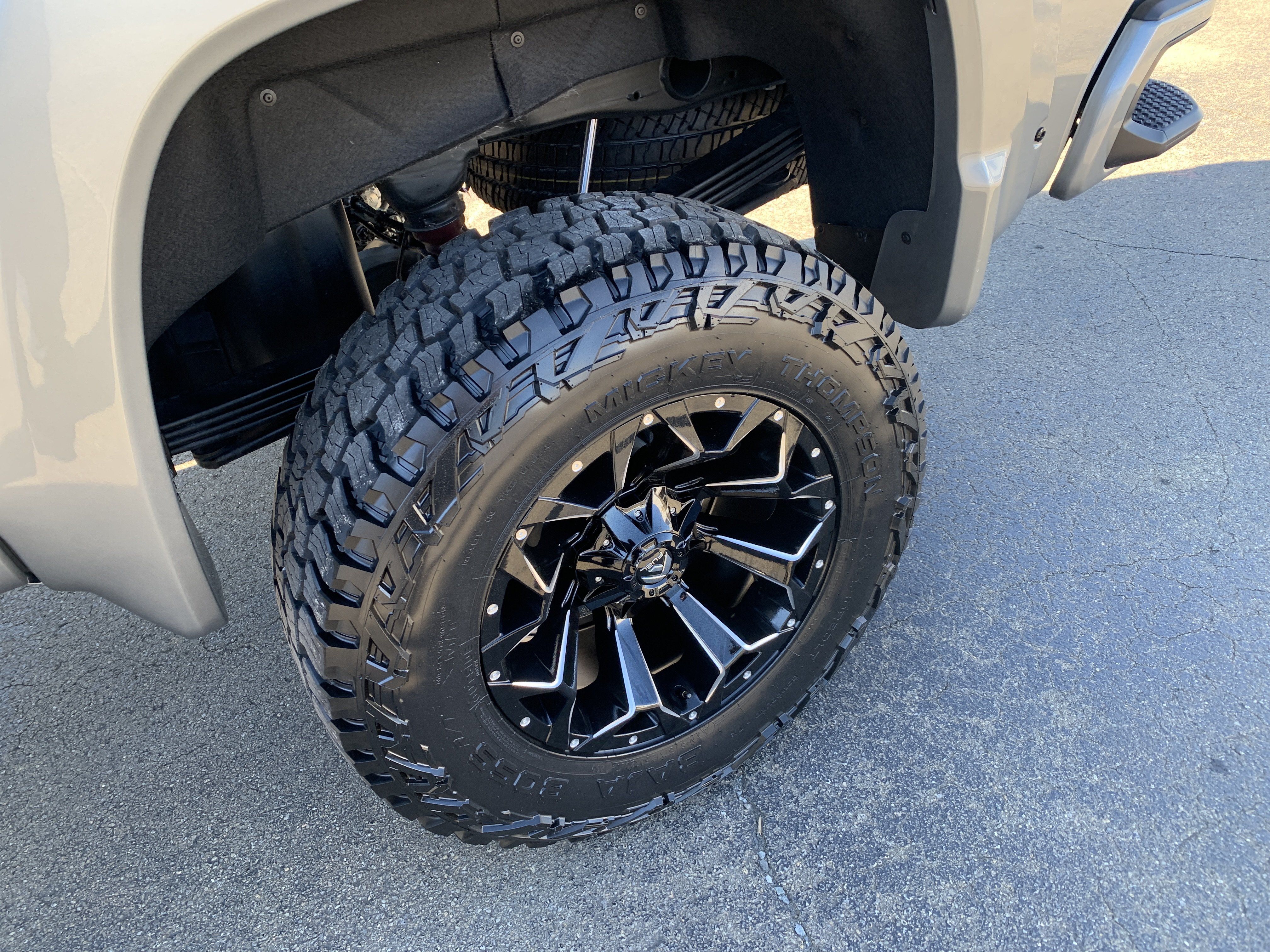 New 2025 Chevrolet Silverado 2500 LTZ w/ LTZ Premium Package AWD/4WD image 24