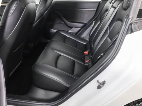 Used 2021 Tesla Model 3 Standard Range Plus image 34