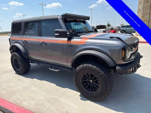 Used 2022 Ford Bronco Wildtrak AWD/4WD image 9
