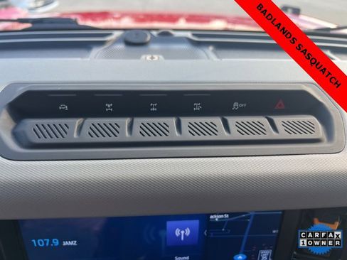 Used 2022 Ford Bronco Badlands image 18
