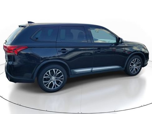 Used 2018 Mitsubishi Outlander SE FWD image 5
