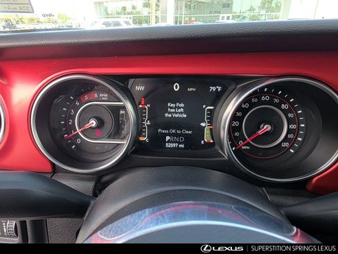 Used 2022 Jeep Wrangler Unlimited Rubicon AWD/4WD image 22