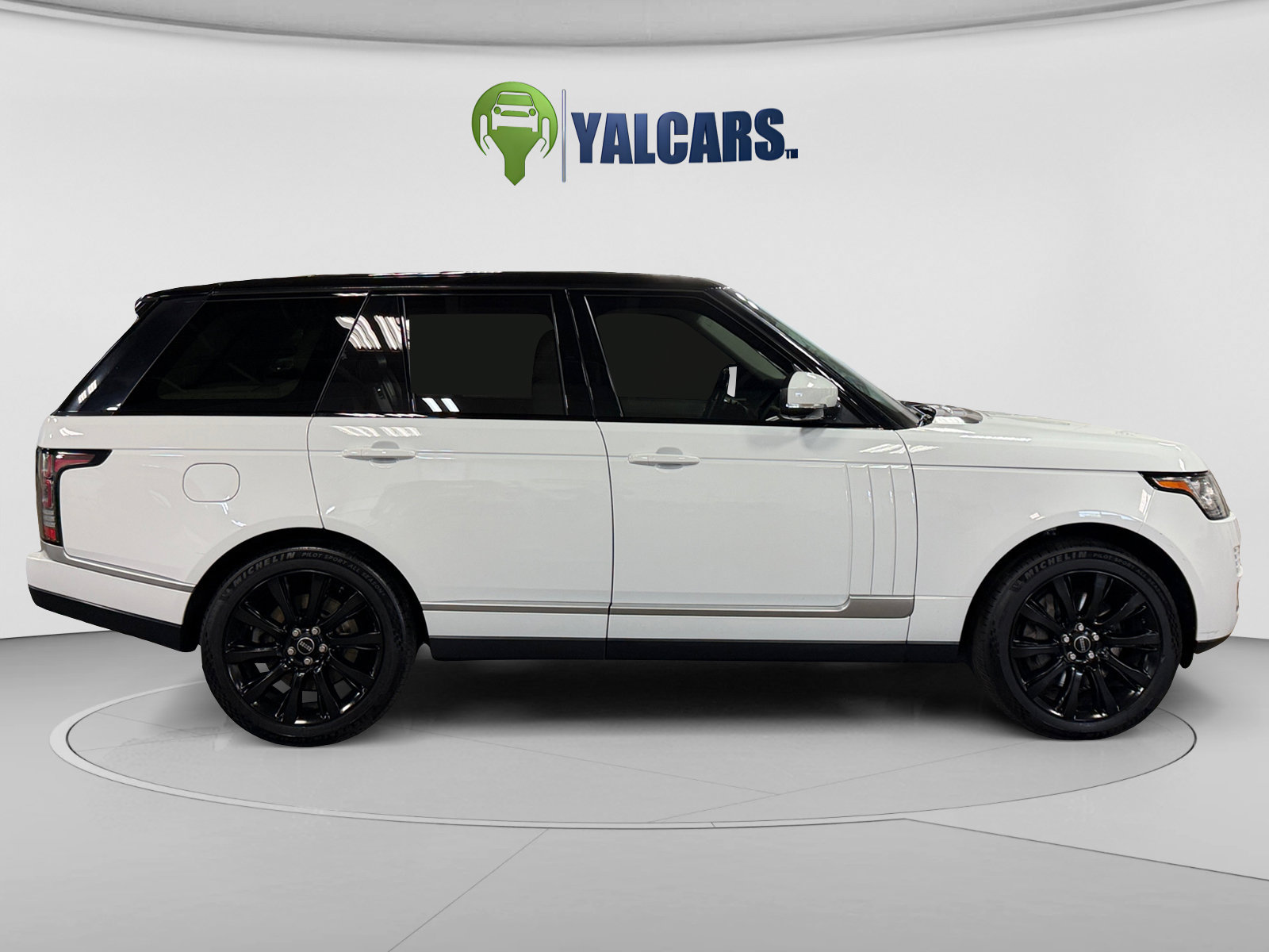 Used 2015 Land Rover Range Rover Supercharged AWD/4WD image 6