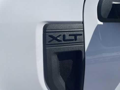 New 2025 Ford Maverick XLT w/ XLT Luxury Package image 28