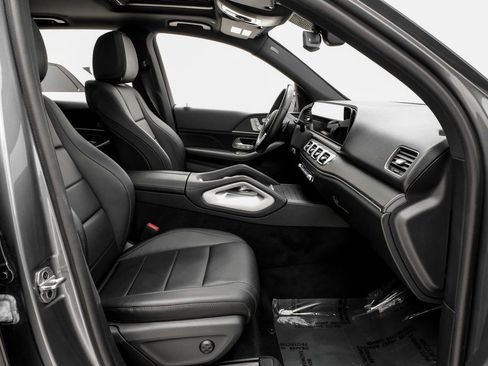Used 2023 Mercedes-Benz GLE 350 4MATIC w/ Premium Package image 31