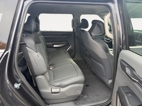 New 2026 Kia EV9 Light image 18