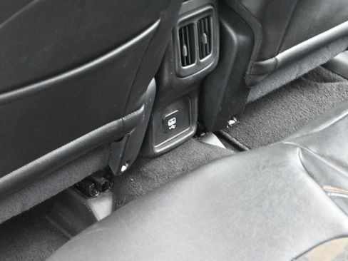 Used 2018 Jeep Compass Latitude FWD image 25