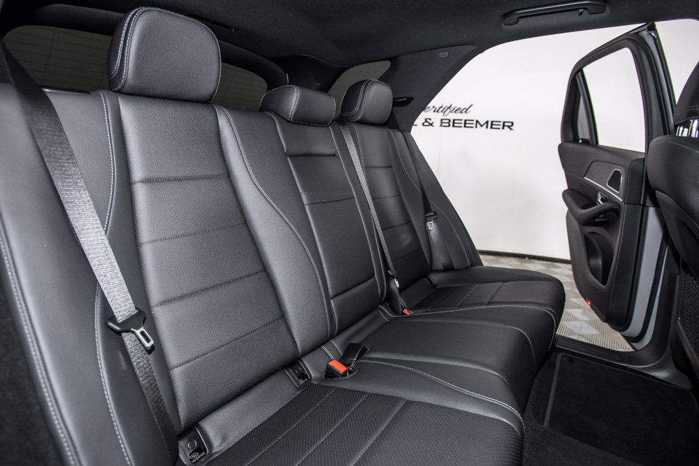 Used 2025 Mercedes-Benz GLE 450e 4MATIC w/ AMG Line Exterior image 15