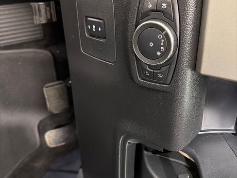 Used 2016 Ford F150 Lariat w/ Trailer Tow Package AWD/4WD image 13