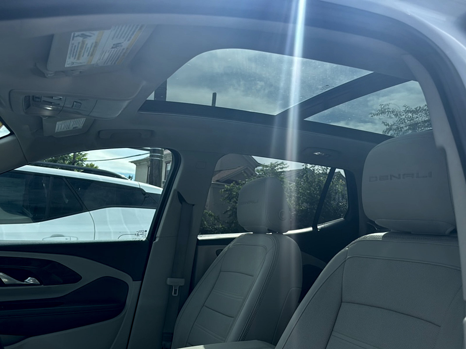 Used 2022 GMC Terrain Denali AWD/4WD image 7