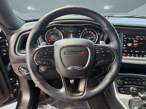 Used 2022 Dodge Challenger R/T Scat Pack RWD image 11
