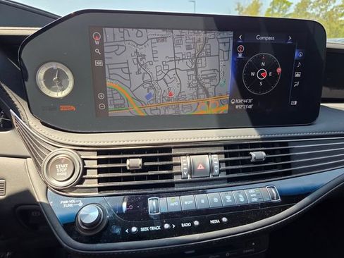 Used 2022 Lexus LS 500 AWD w/ Interior Upgrade Package image 11