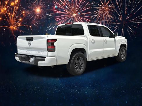 Used 2025 Nissan Frontier SV RWD image 28