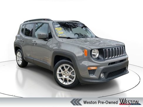 Used 2019 Jeep Renegade Latitude image 1