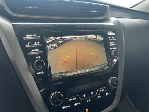Used 2022 Nissan Murano SV image 17