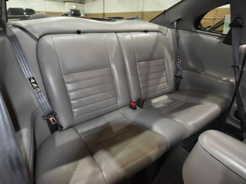 Used 2001 Ford Mustang GT RWD image 26
