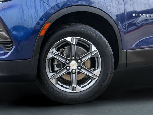 Certified 2023 Chevrolet Blazer LT w/ Driver Confidence Package image 4