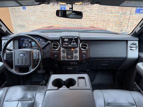 Used 2014 Ford F350 Lariat image 25