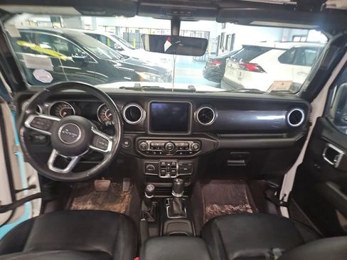 Used 2021 Jeep Wrangler Unlimited Sahara AWD/4WD image 11