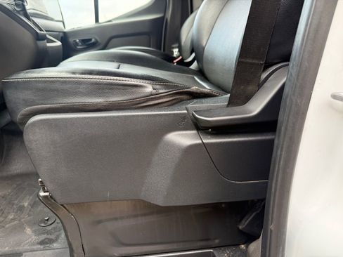 Used 2023 Ford Transit 250 Medium Roof AWD image 7