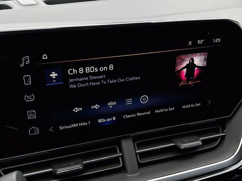 Used 2024 Chevrolet Trax RS w/ Driver Confidence Package image 16