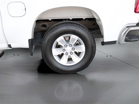 Used 2021 Chevrolet Silverado 1500 LT image 9