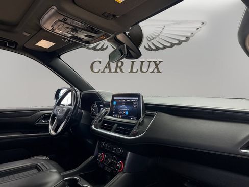 Used 2021 GMC Yukon XL SLT w/ SLT Luxury Plus Package AWD/4WD image 16