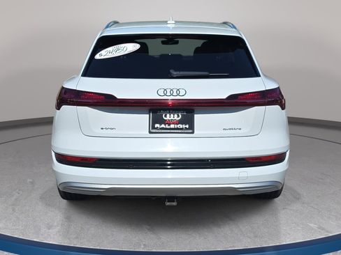 Used 2021 Audi e-tron Premium w/ Towing Package AWD/4WD image 7