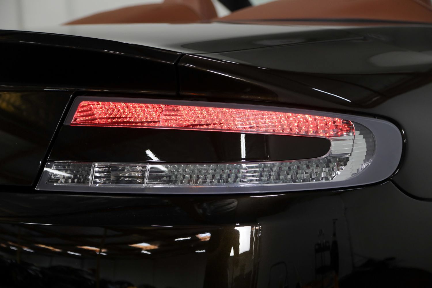 Used 2012 Aston Martin V8 Vantage N420 RWD image 23