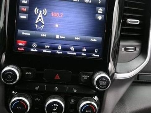 Used 2019 RAM 1500 Big Horn image 22