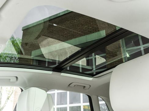 Used 2024 Audi Q3 2.0T Premium image 12