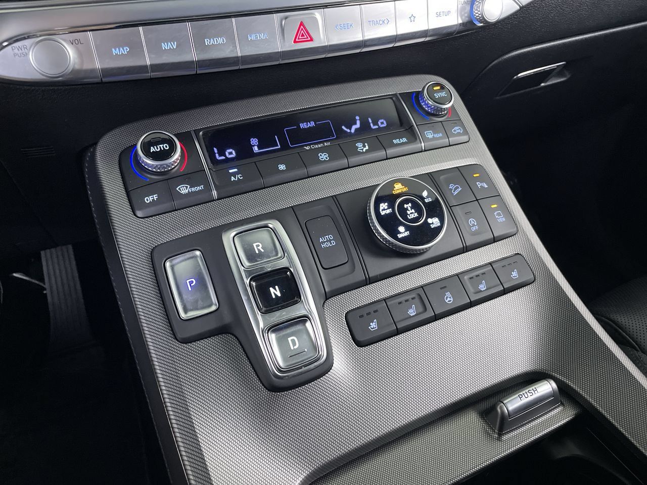 Used 2020 Hyundai Palisade Limited AWD/4WD image 18