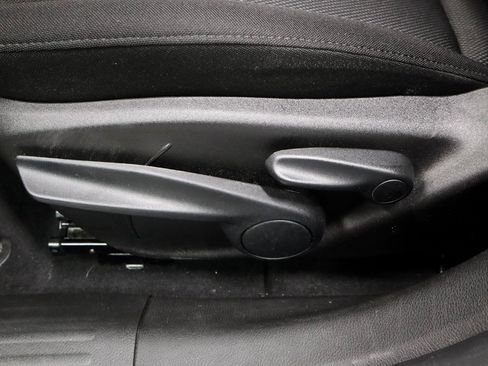 Used 2023 Jeep Renegade Latitude image 24