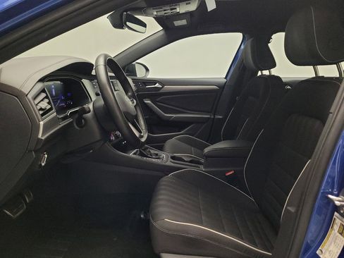 Used 2024 Volkswagen Jetta Sport FWD image 17
