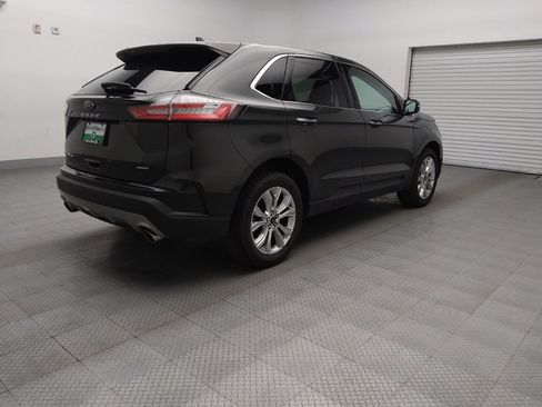 Used 2024 Ford Edge Titanium image 9
