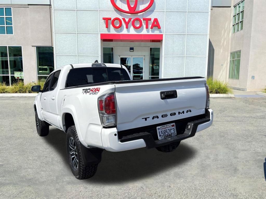 Used 2021 Toyota Tacoma TRD Sport w/ Technology Package AWD/4WD image 5