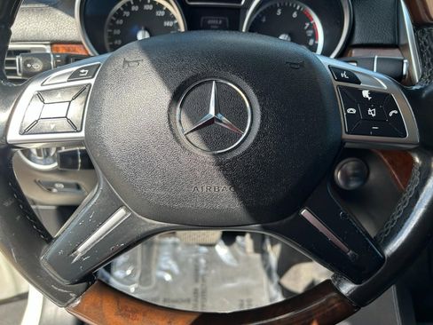 Used 2014 Mercedes-Benz GL 550 4MATIC image 15