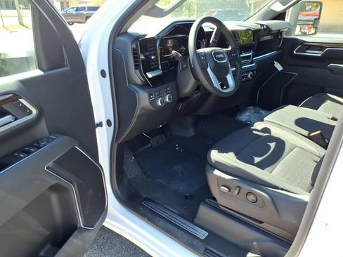 New 2026 GMC Sierra 3500 SLE w/ SLE Value Package AWD/4WD image 10